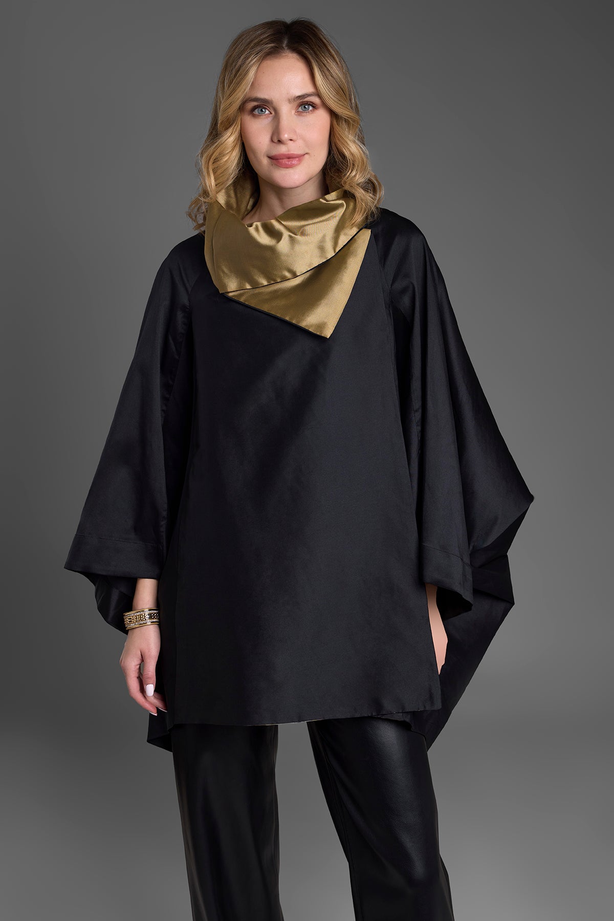 Poncho Cocoon Jacket | SAACHI