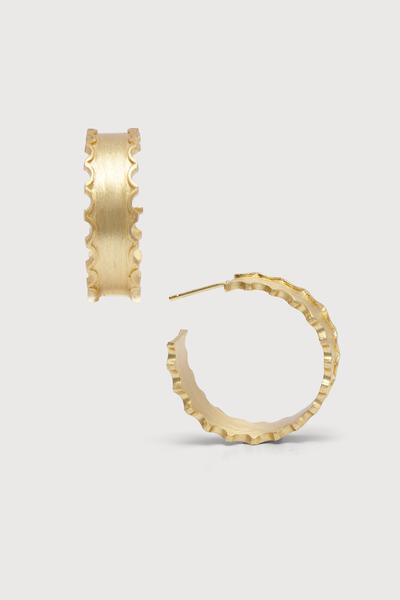 SCALLOPED HOOP EARRINGS GOLD