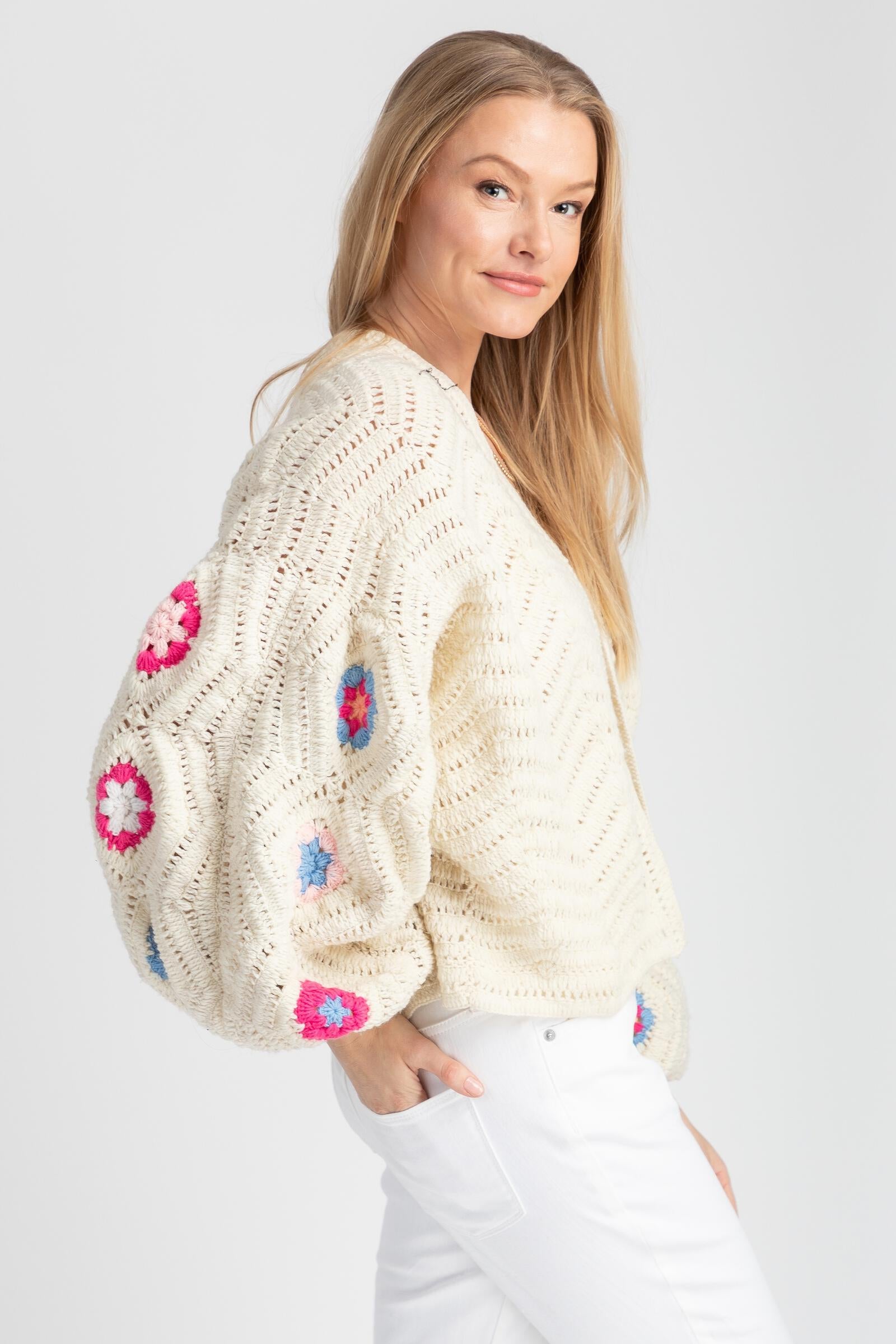 Crochet Knit Floral Cardigan – SAACHI