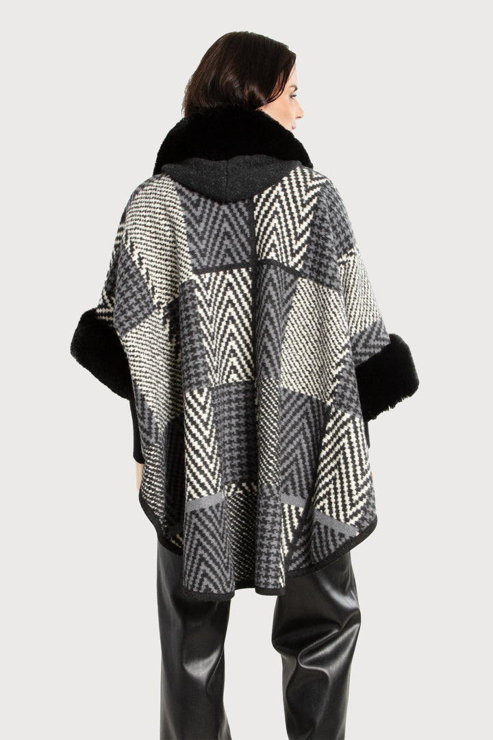 Kimono Faux Fur Geometric Pattern Black