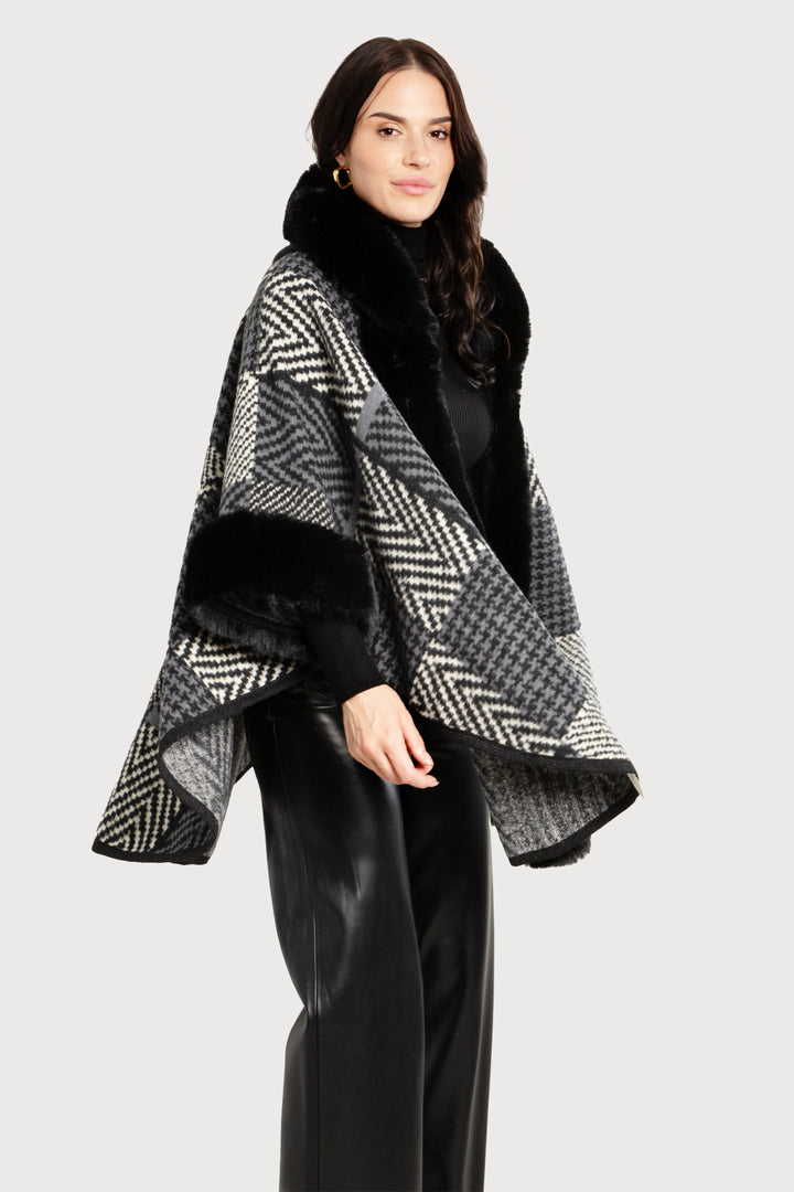 Kimono Faux Fur Geometric Pattern Black