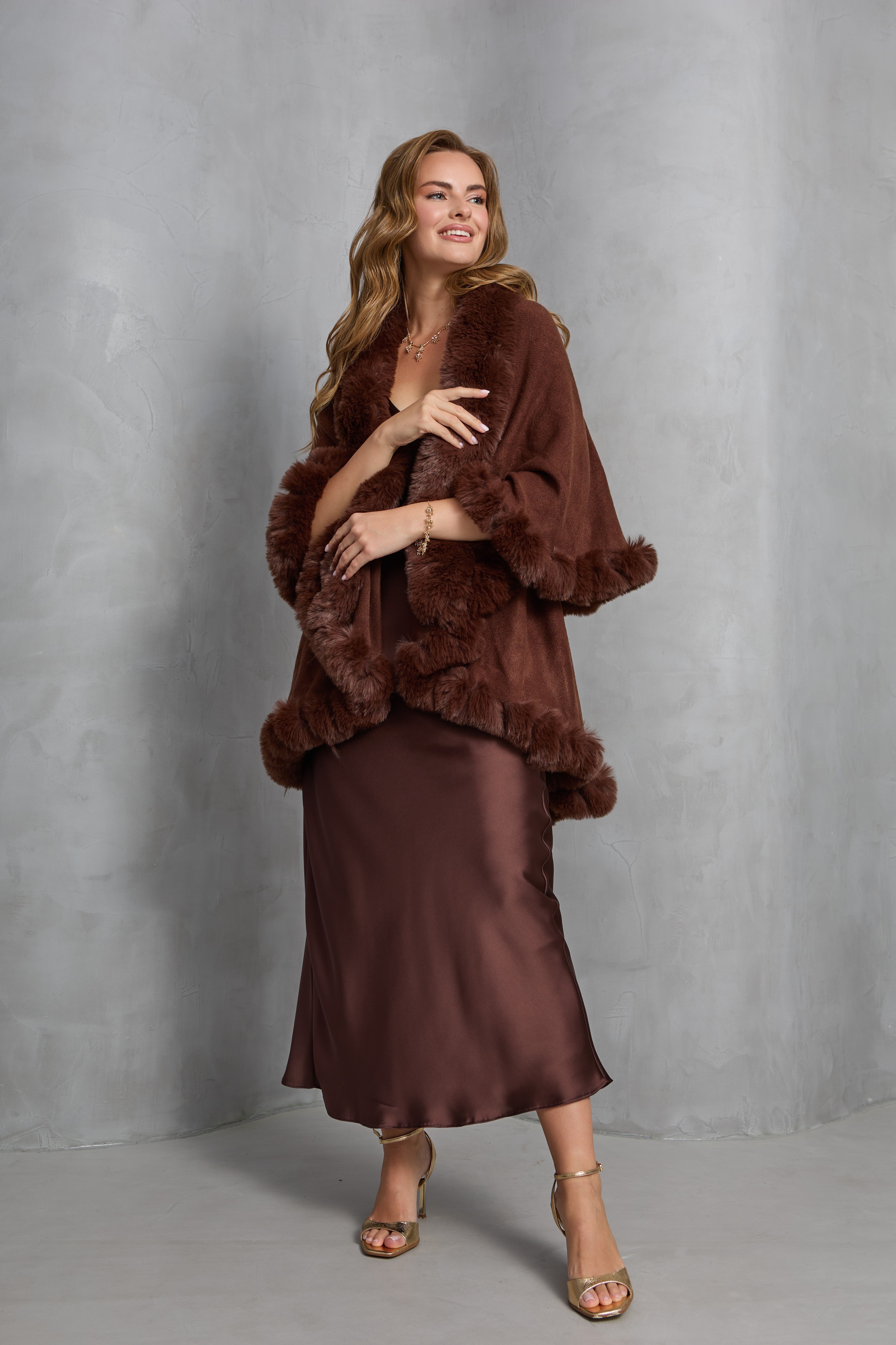 Layered Kimono Faux Fur Cape – SAACHI