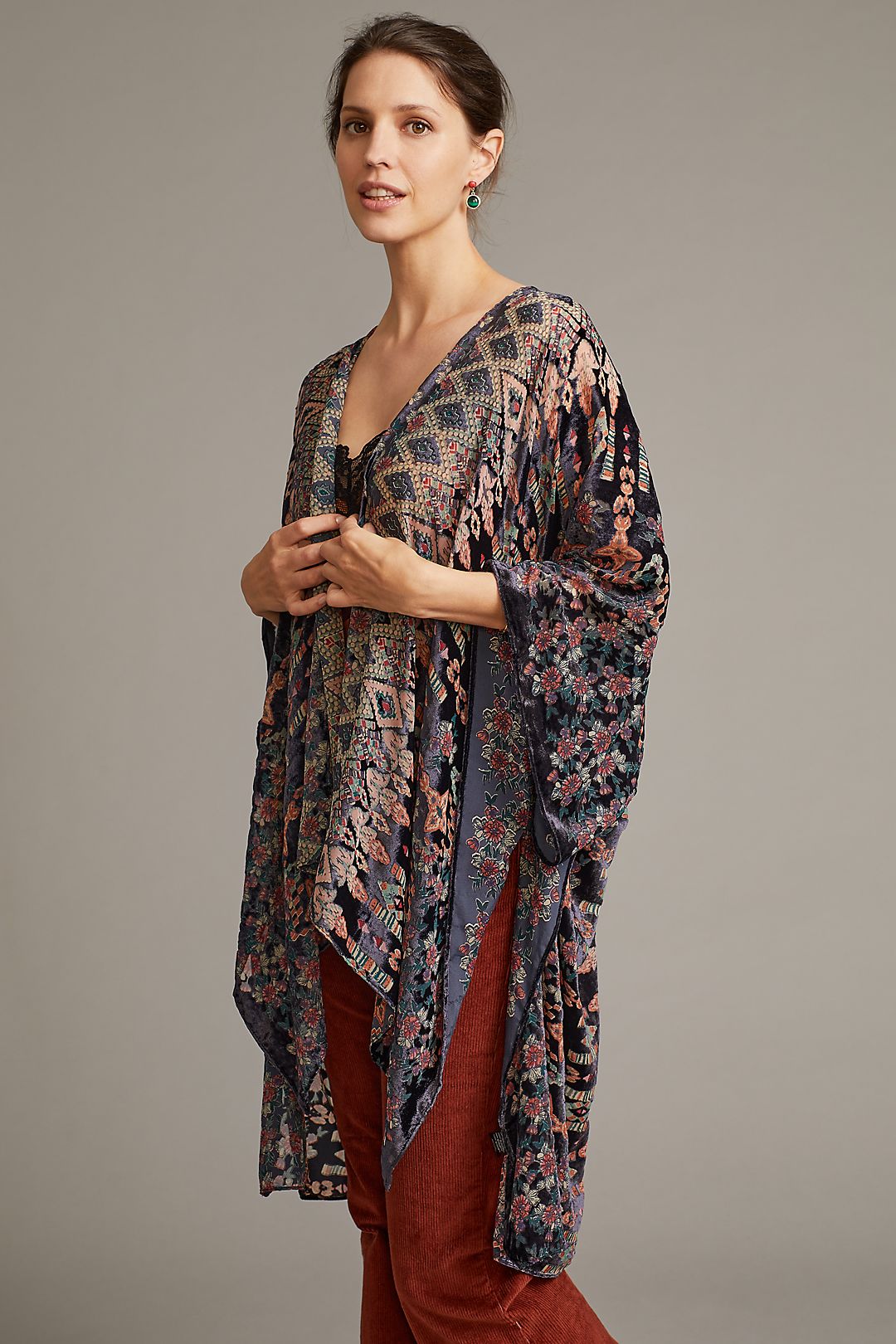 SAACHI Style - Women's Multicolored Velvet Kimono in Black