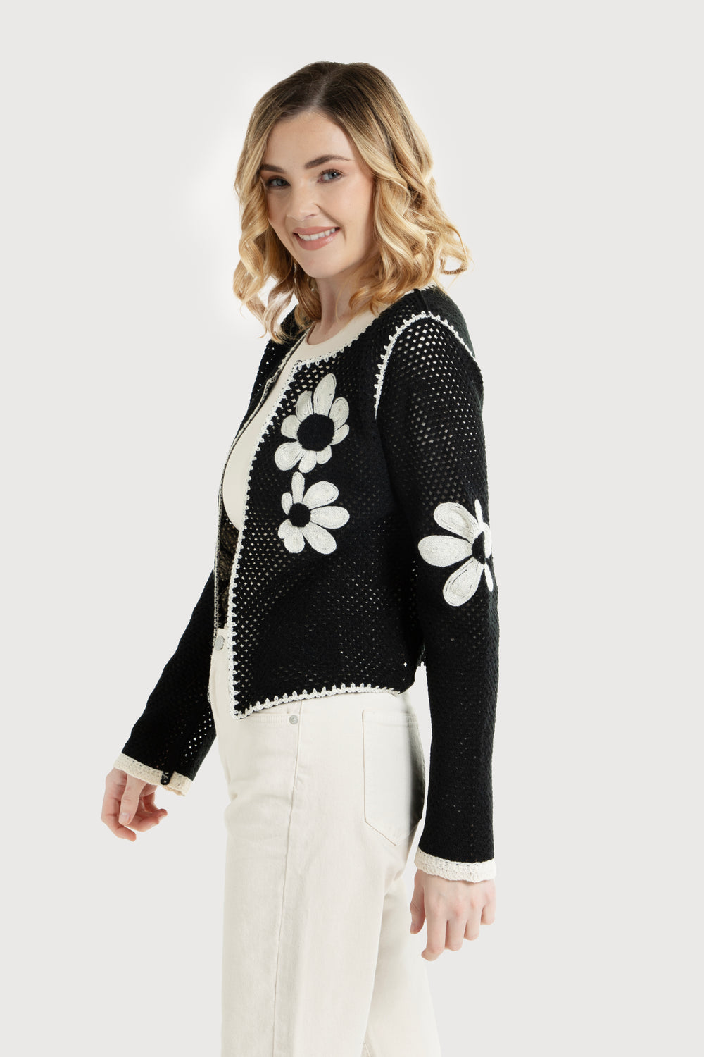 Crochet Fiore Cardigan - SAACHI - Black / One Size — Fits All - Cardigan