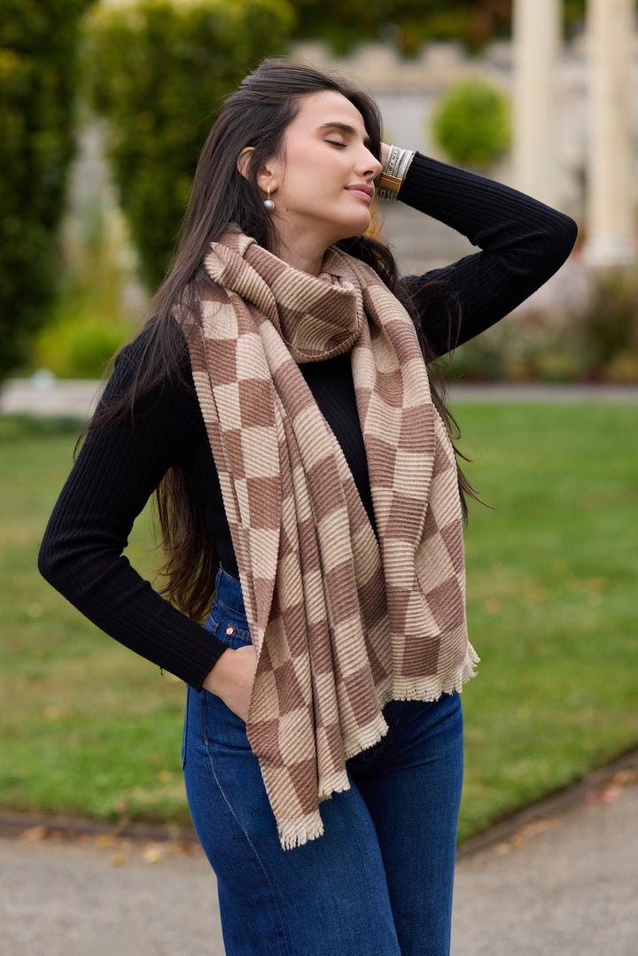 Crinkled Checkered Scarf