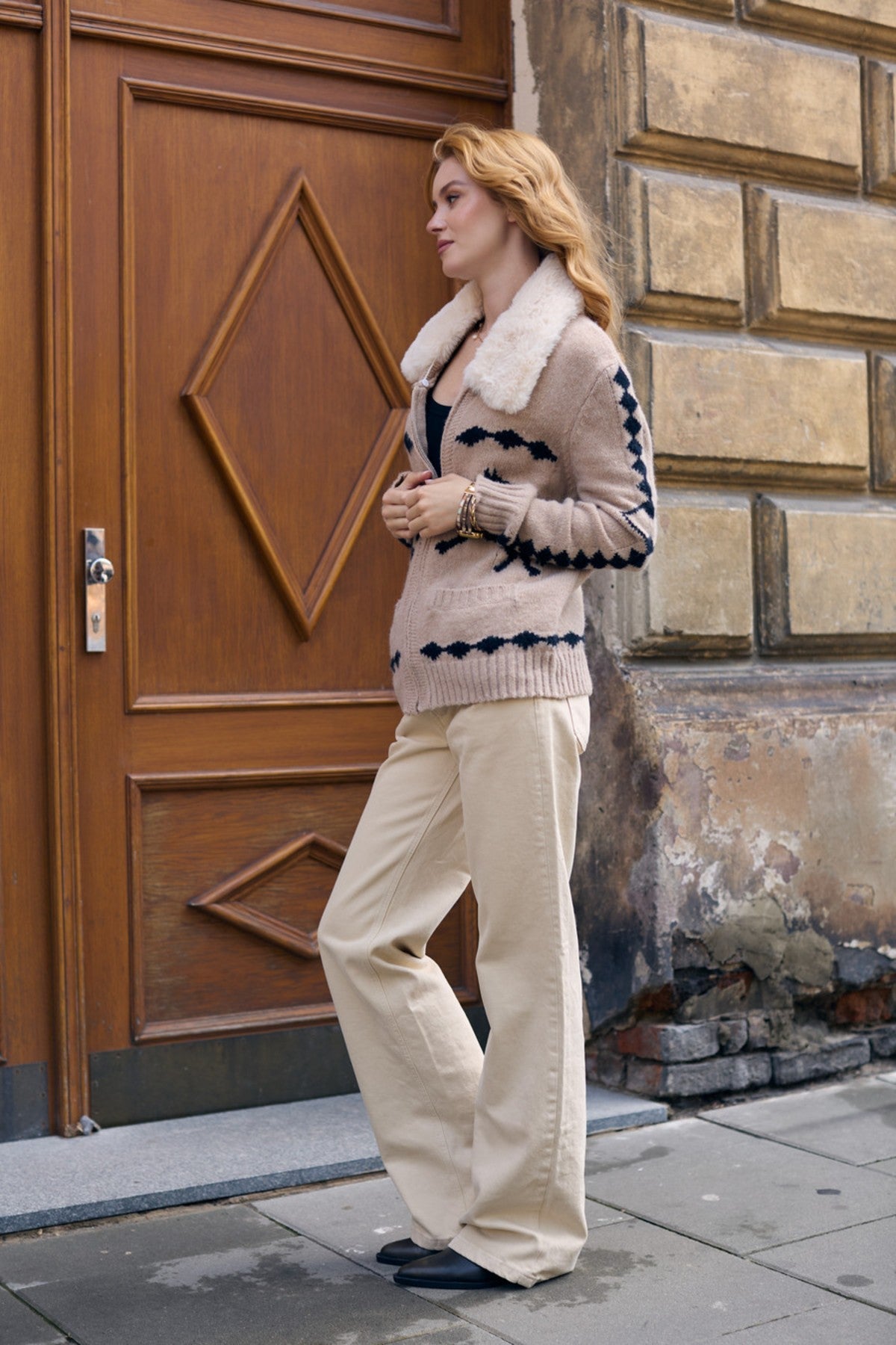 Fur Collar Horse Knit Jacket – SAACHI