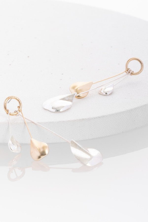 Triplicity Leaf Dangle Earring Gold