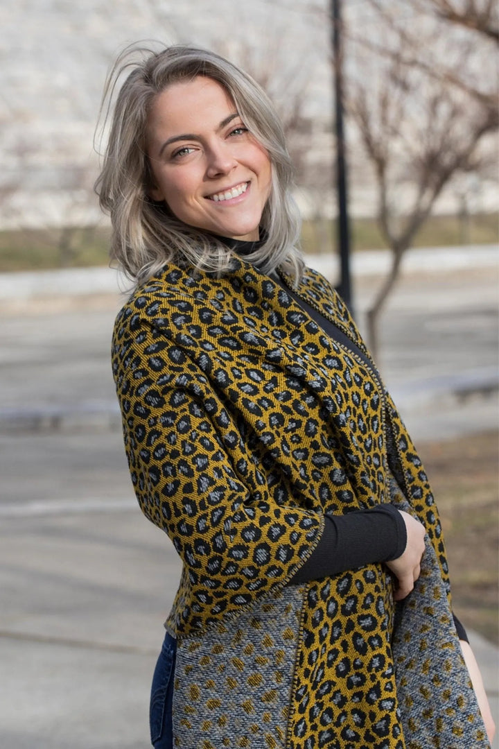 Leopard Reversible Wild Scarf Olive