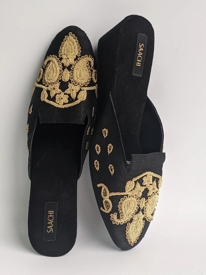 DS 188 Black Satin Gold Paisley Black