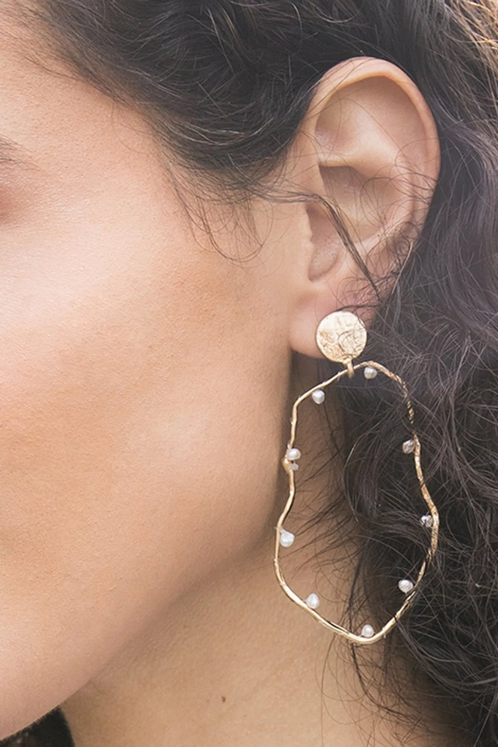 Maisie Pearl Earring Gold