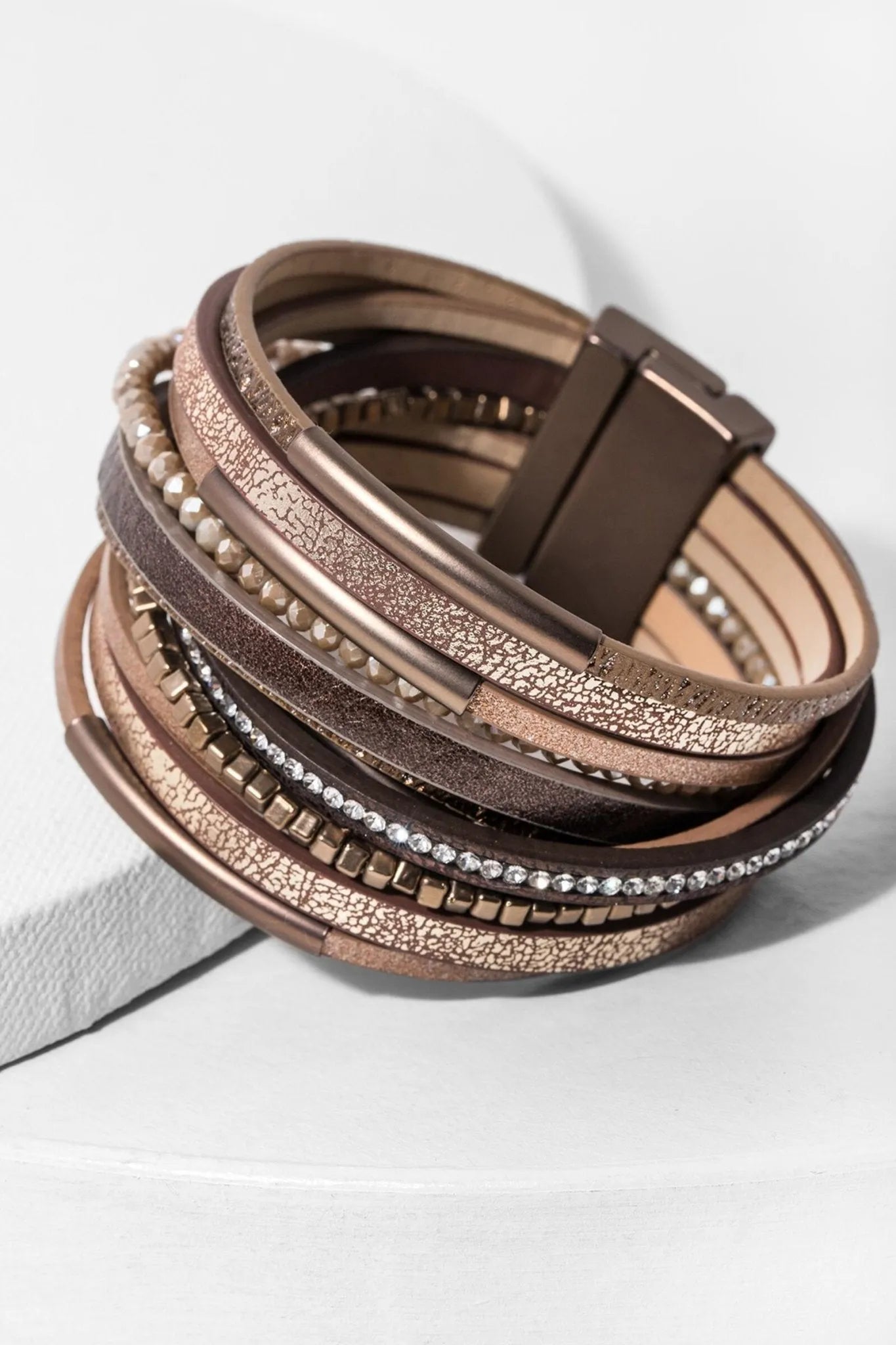Glimmer Leather Bracelet - SAACHI