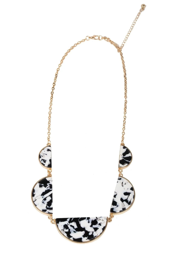 Day Out Necklace Black
