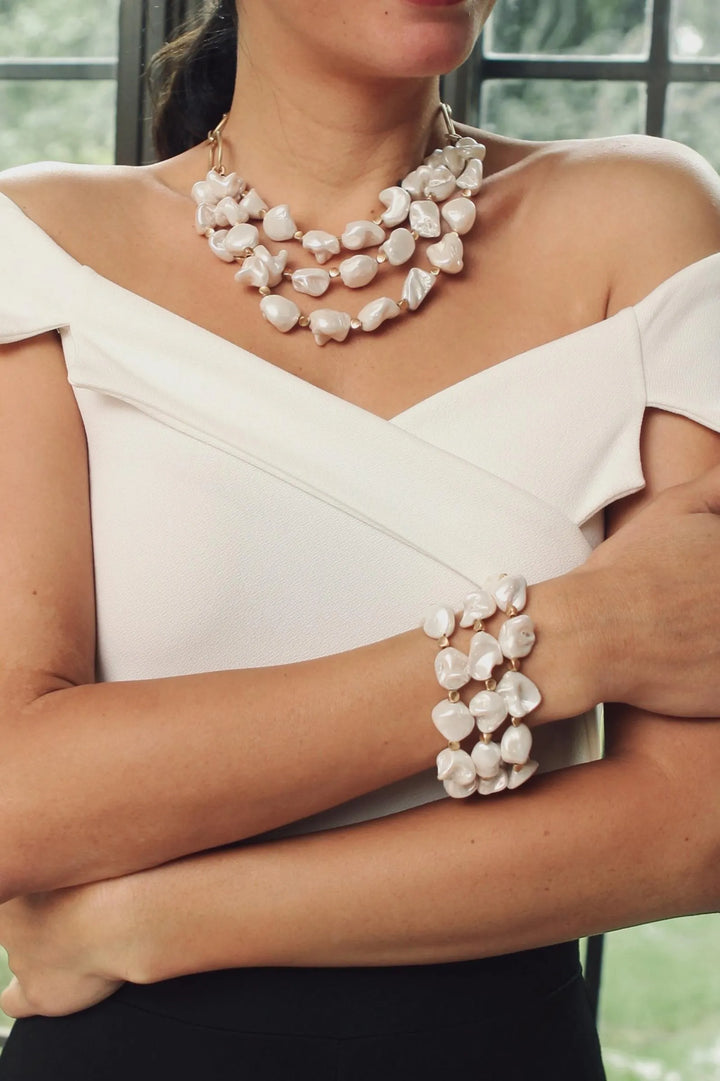 Charlotte Pearl Necklace White