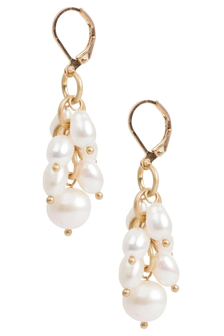 Vineyard Pearl Dangle Earring White