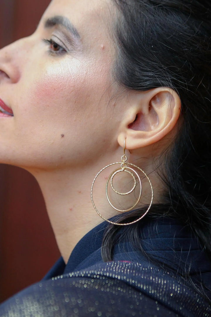 Never Ending Statement Earring Gold