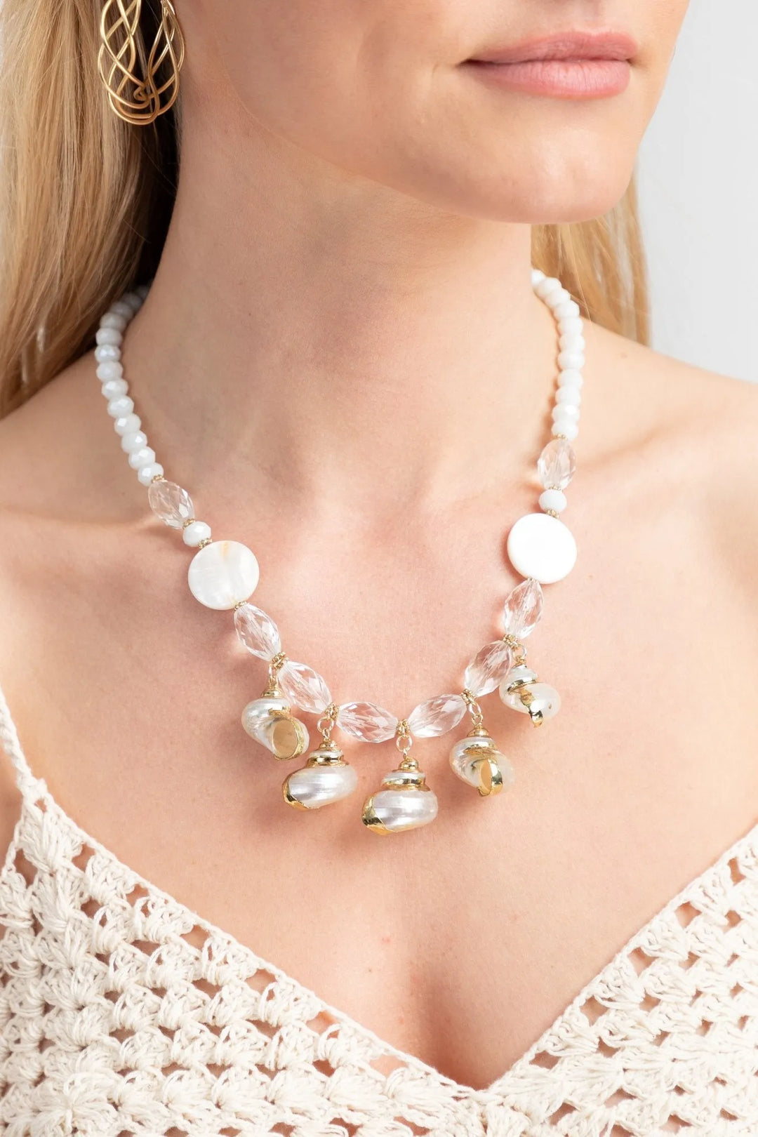 Seaside Delight Shell Necklace White
