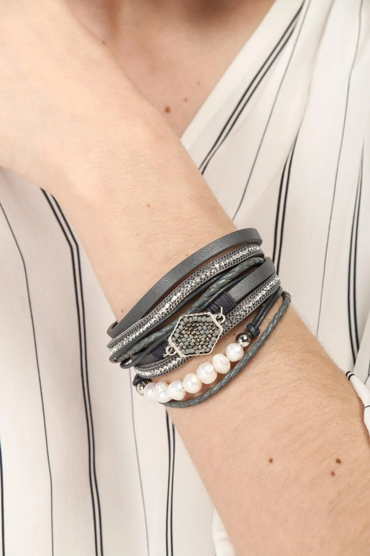 Dream Leather and Crystal Bracelet Dark Gray