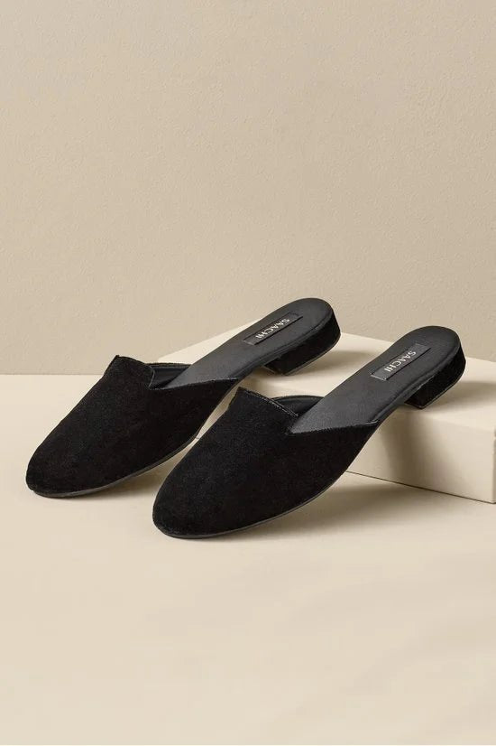 Solid Velvet Slides | SAACHI